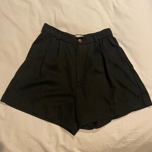Size 4 Reformation Mason Shorts Black